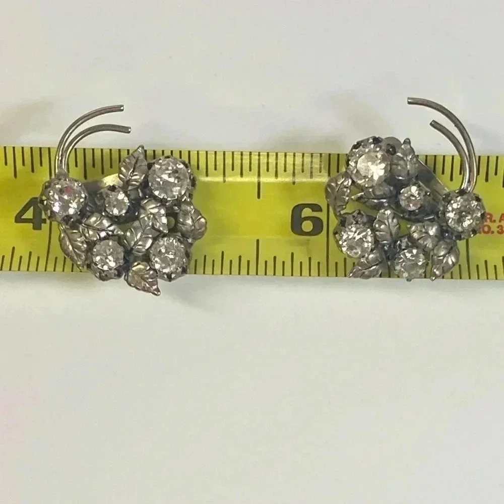 STAR-SIGNED VINTAGE CLIP ON EARRINGS. SILVER LEAVES 🍃 - Picture 6 of 8